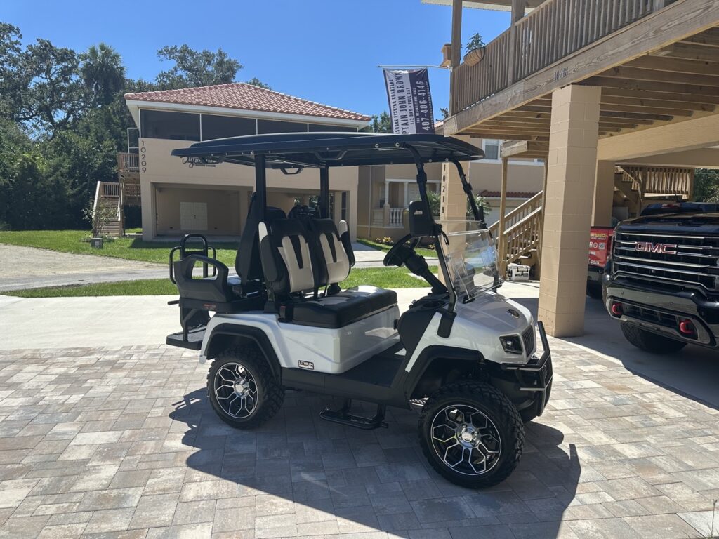4 Seater Lithium Golf Cart Rentals in Homosassa | Homosassa-Rentals.com